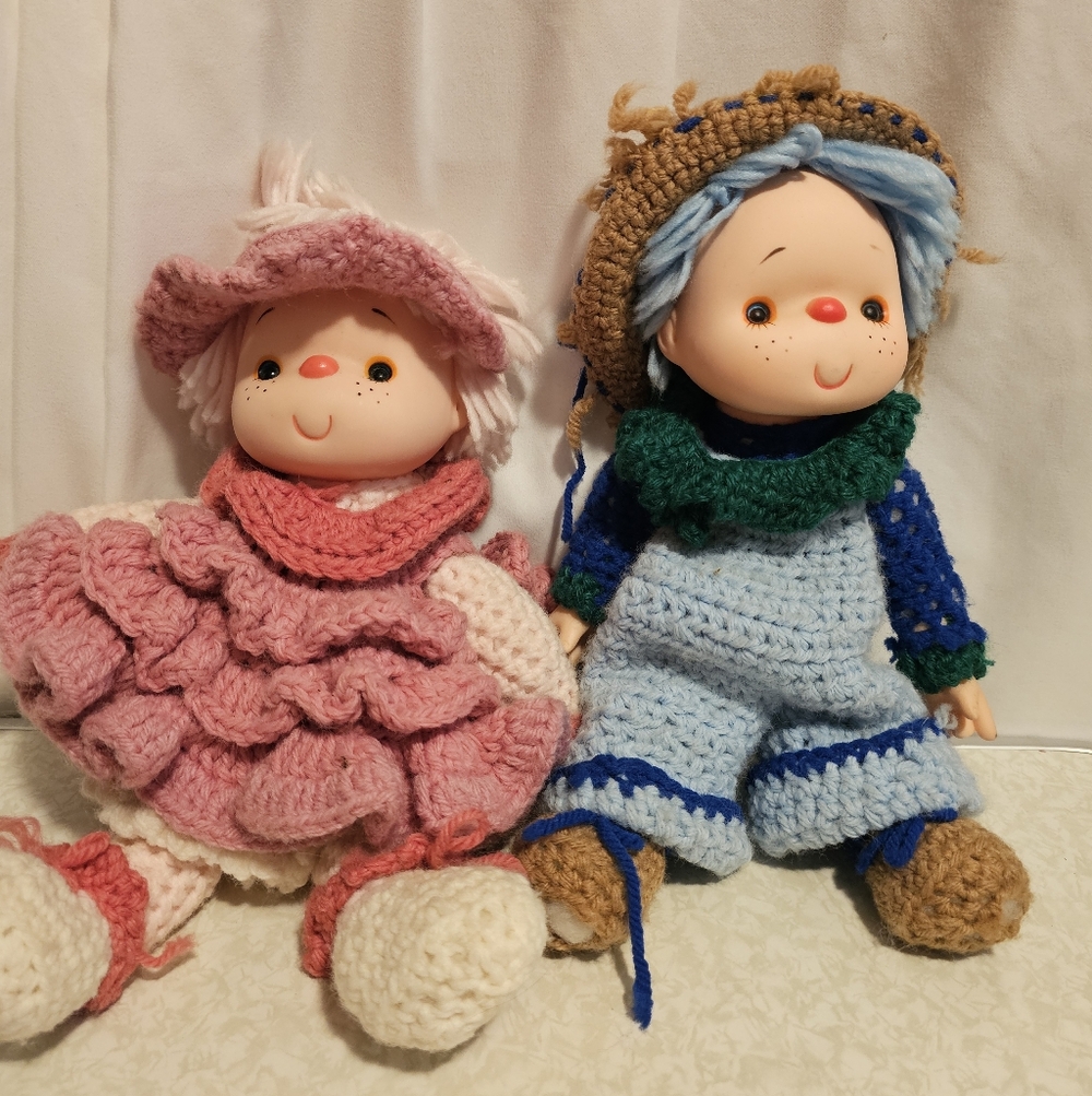Vantage 14" Strawberry Shortcake, Crocket, homemade doll withstand.